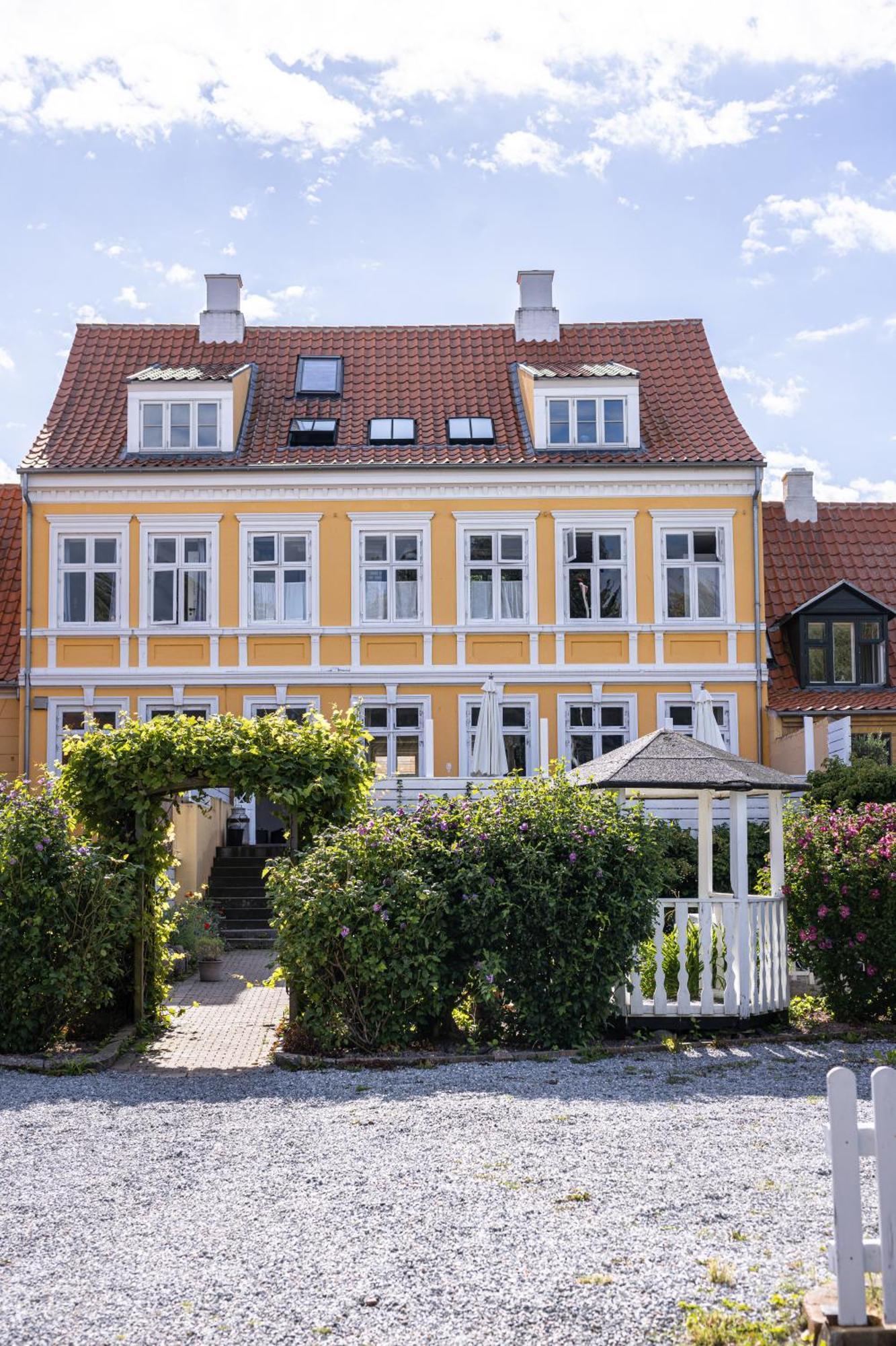 Arnfeldt Hotel Ærøskøbing المظهر الخارجي الصورة