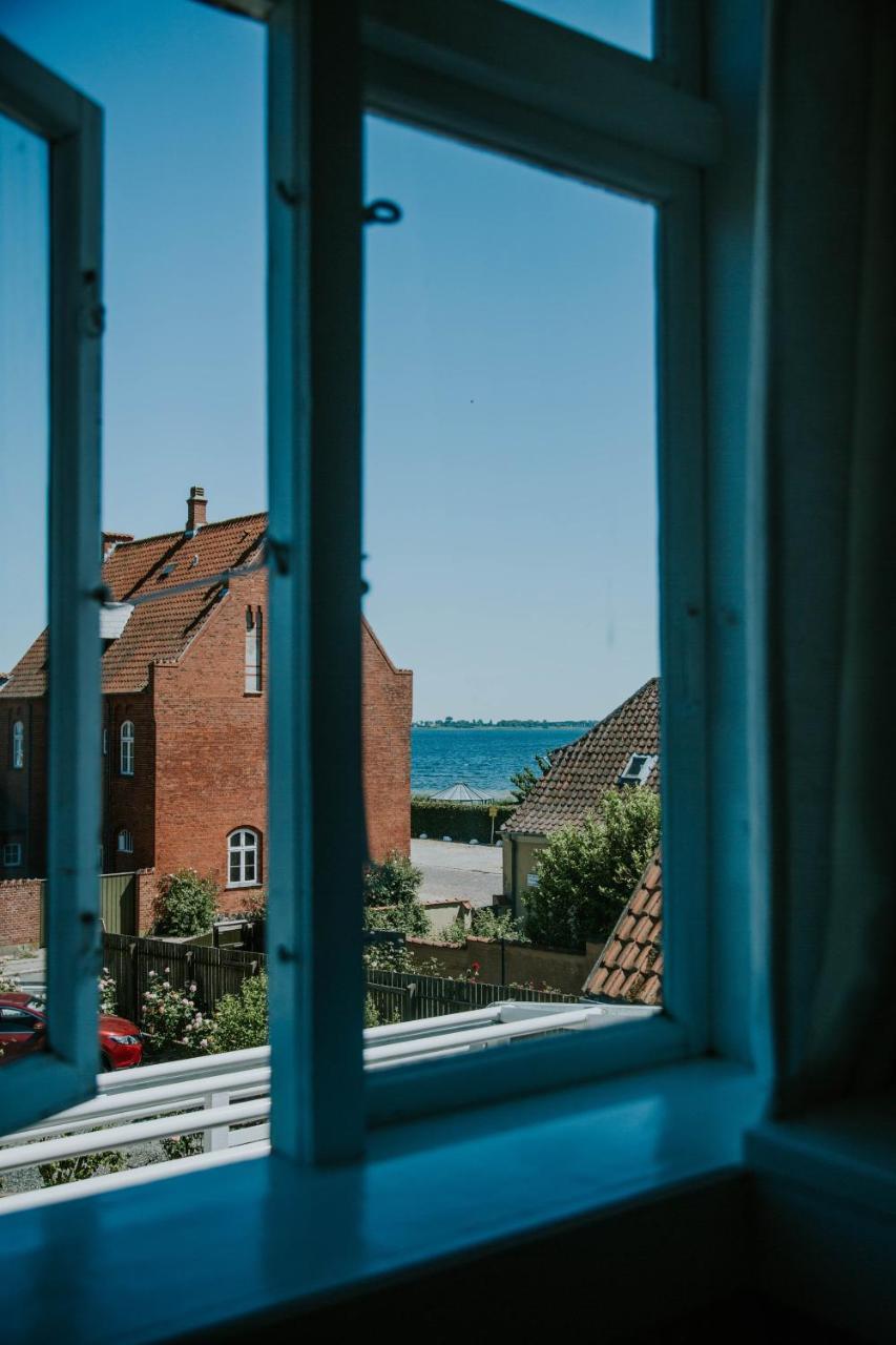 Arnfeldt Hotel Ærøskøbing المظهر الخارجي الصورة